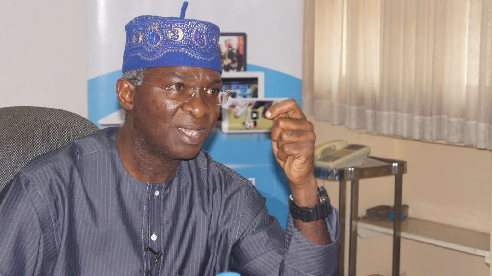 Fashola alerts public to fake Facebook account in his name