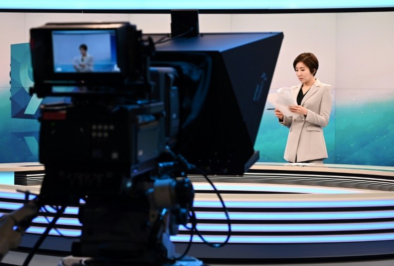 South Korean news anchor Lee So-jeong says she feels the pressure of being a trailblazer in a heavily male-dominated society