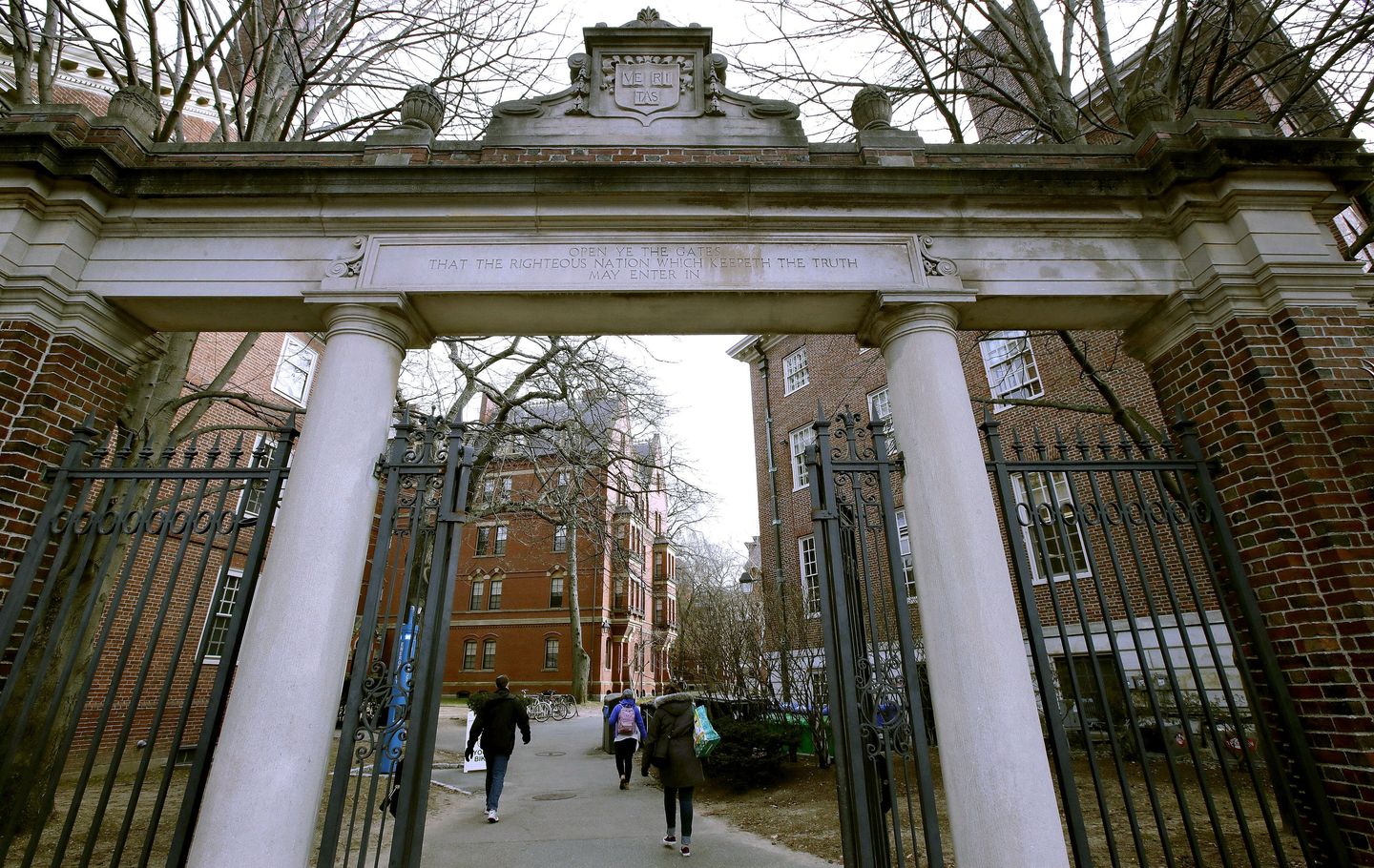 Harvard Sends Students Out Of Dorms, Moves Classes Online