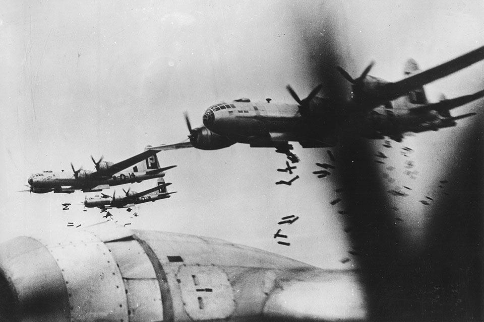 Bombs History's Deadliest Air Raid Happened In Tokyo During WW2