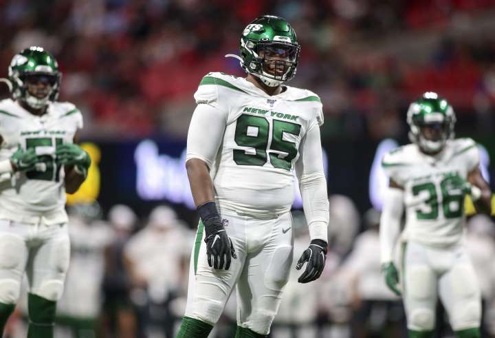 Quinnen - NY Jets Player Arrested With Gun At NY Airport