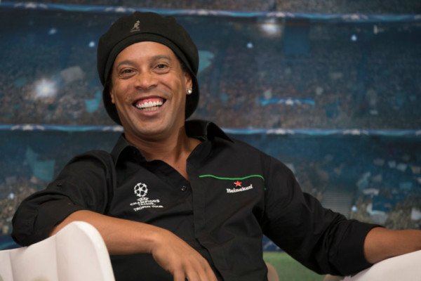 Ronaldinho In Trouble In Paraguay Over Fake Passport