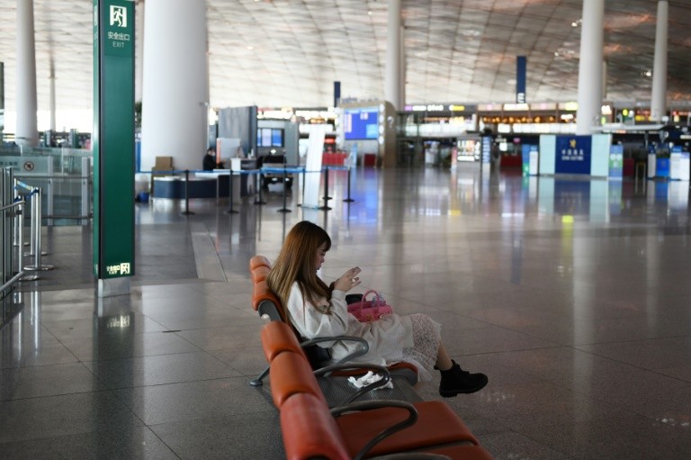 Chinese Students Fleeing Virus Face Uneasy Reception