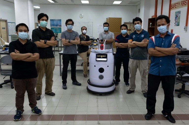Malaysian 'Medibot' To Do Rounds On Malaysian Virus Wards