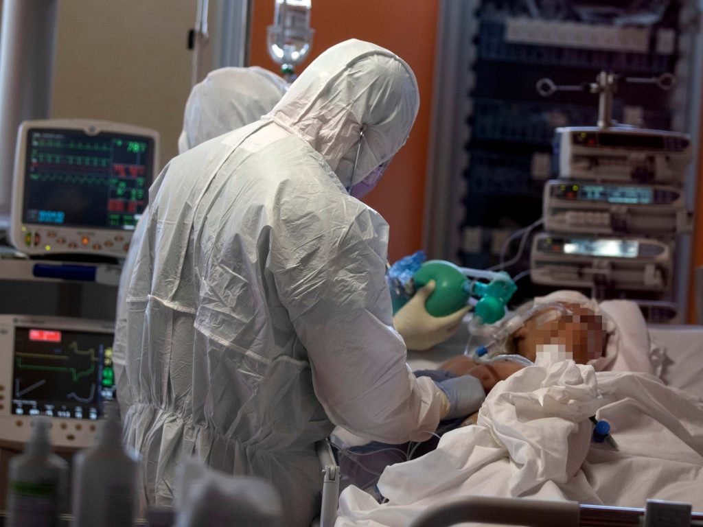 wave Doctors Warn Of 'Inevitable' Second Wave In US