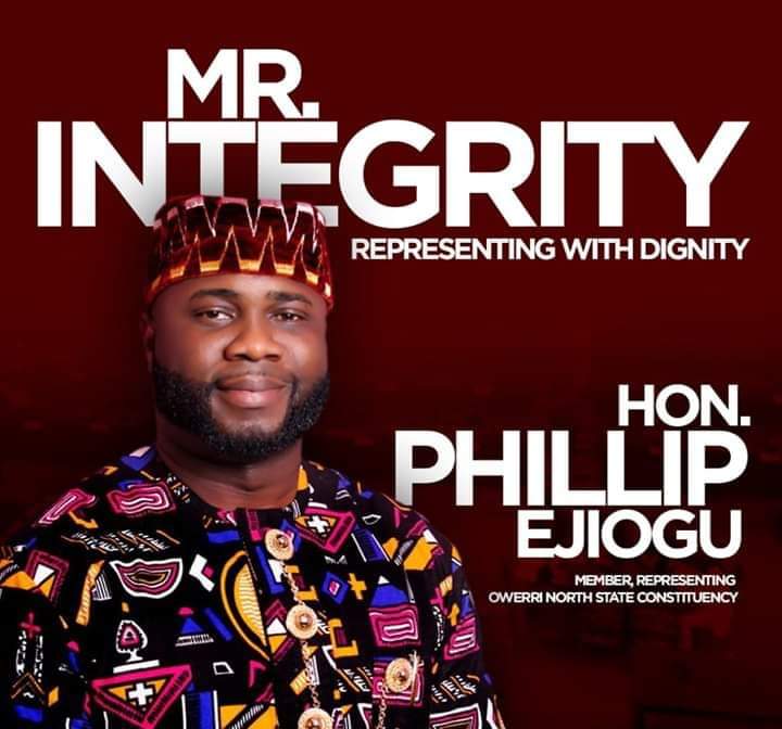 Hon. Philip Ejiogu Provides Palliatives For Umuakalukwu