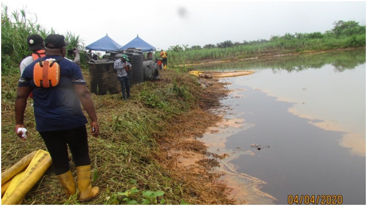 Shell Probe - 43 Barrels Of Crude Poured Into Farms – FG