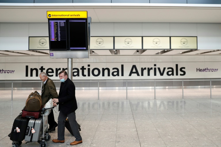 Britain starts mandatory self-quarantine for arrivals