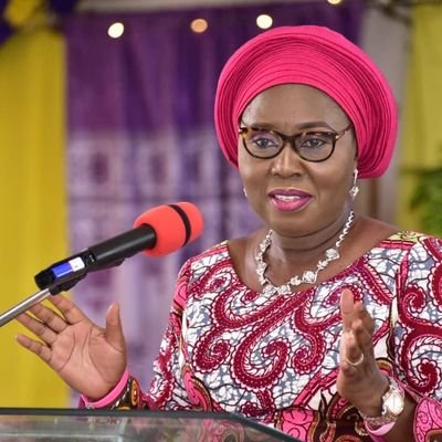Akeredolu’s Wife, Betty, Security Aides Test Positive For COVID-19
