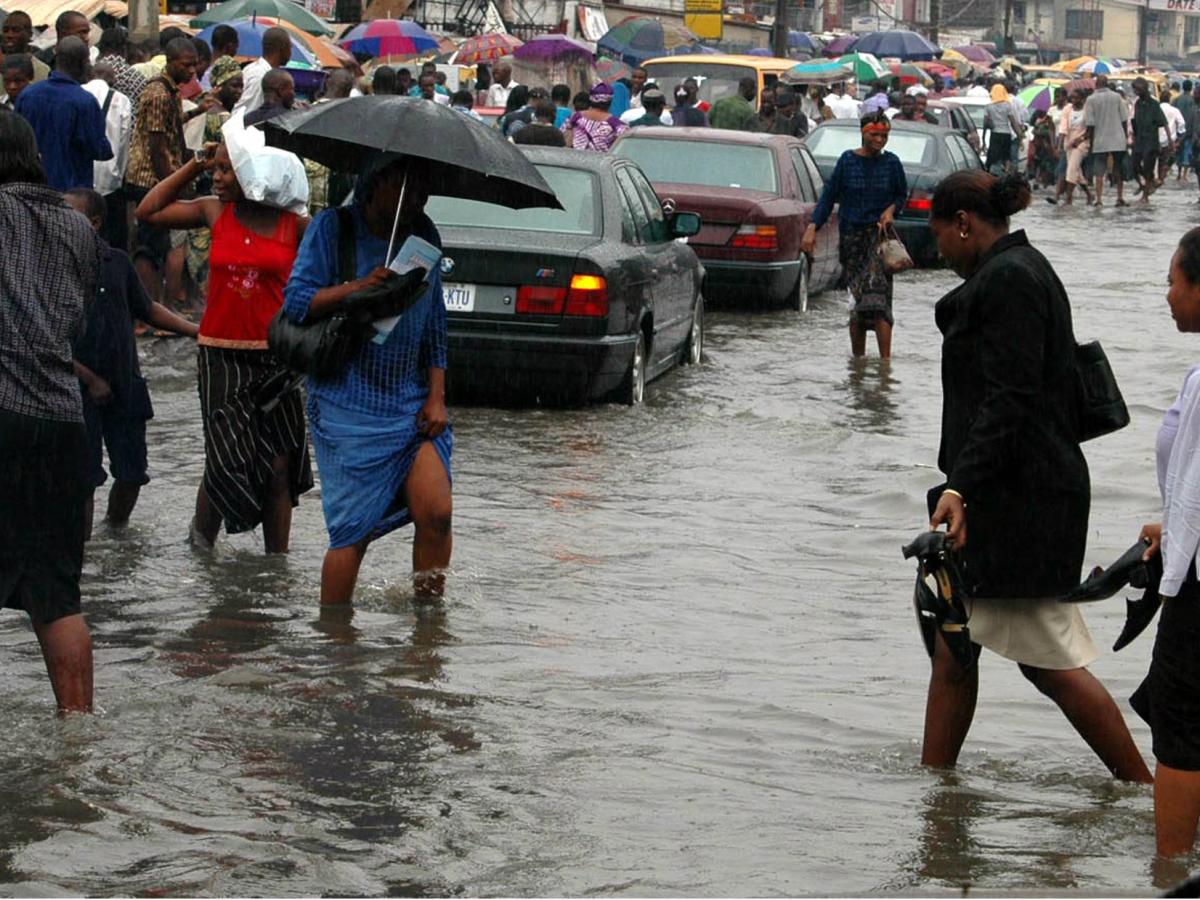 NGOs Collaborate To Clear Drains, Motor Parks To Avert Flooding