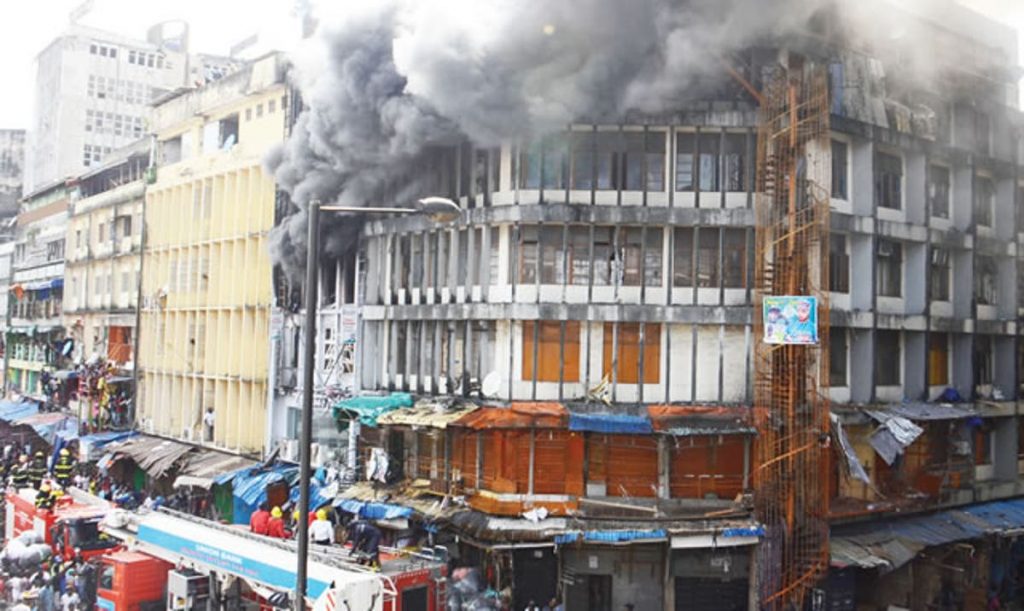 LASEMA Demolishes Buildings Gutted By Fire In Lagos
