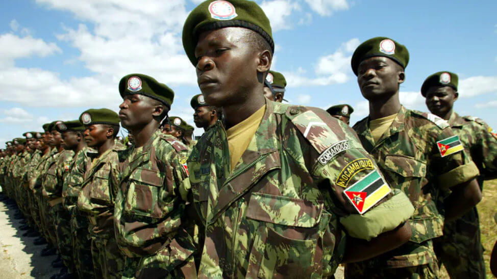 Mozambique army eyeing bid to retake port from jihadists (1)