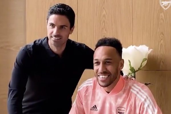 Why I decided to stay at Arsenal – Aubameyang