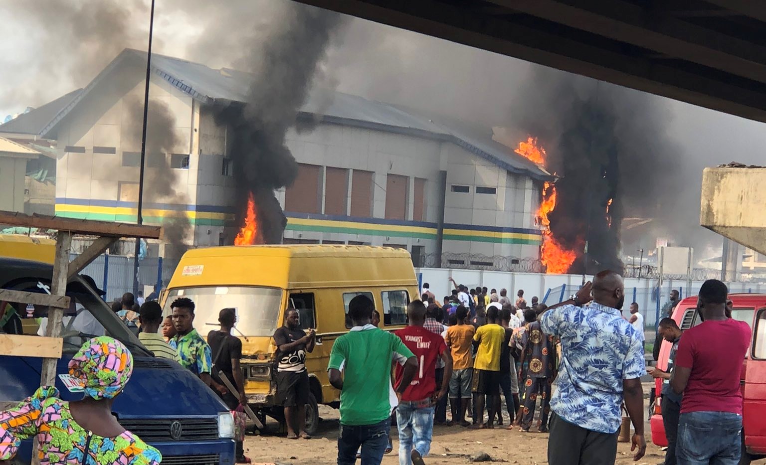 Another police station set on fire in Lagos