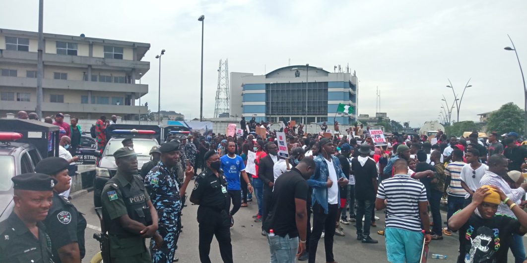 Massive #EndSARS Protest In Port Harcourt Despite Wike’s Order