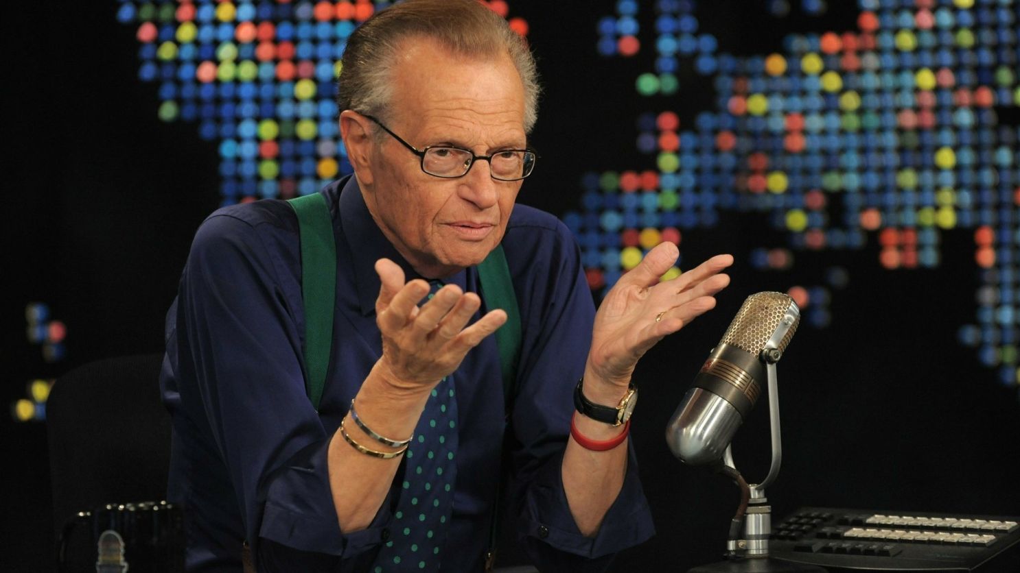 Larry King, Legendary Broadcast Journalist, Dies At Age 87