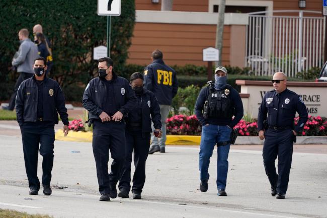 Two FBI Agents Feared Dead, Three Wounded In Florida Shooting
