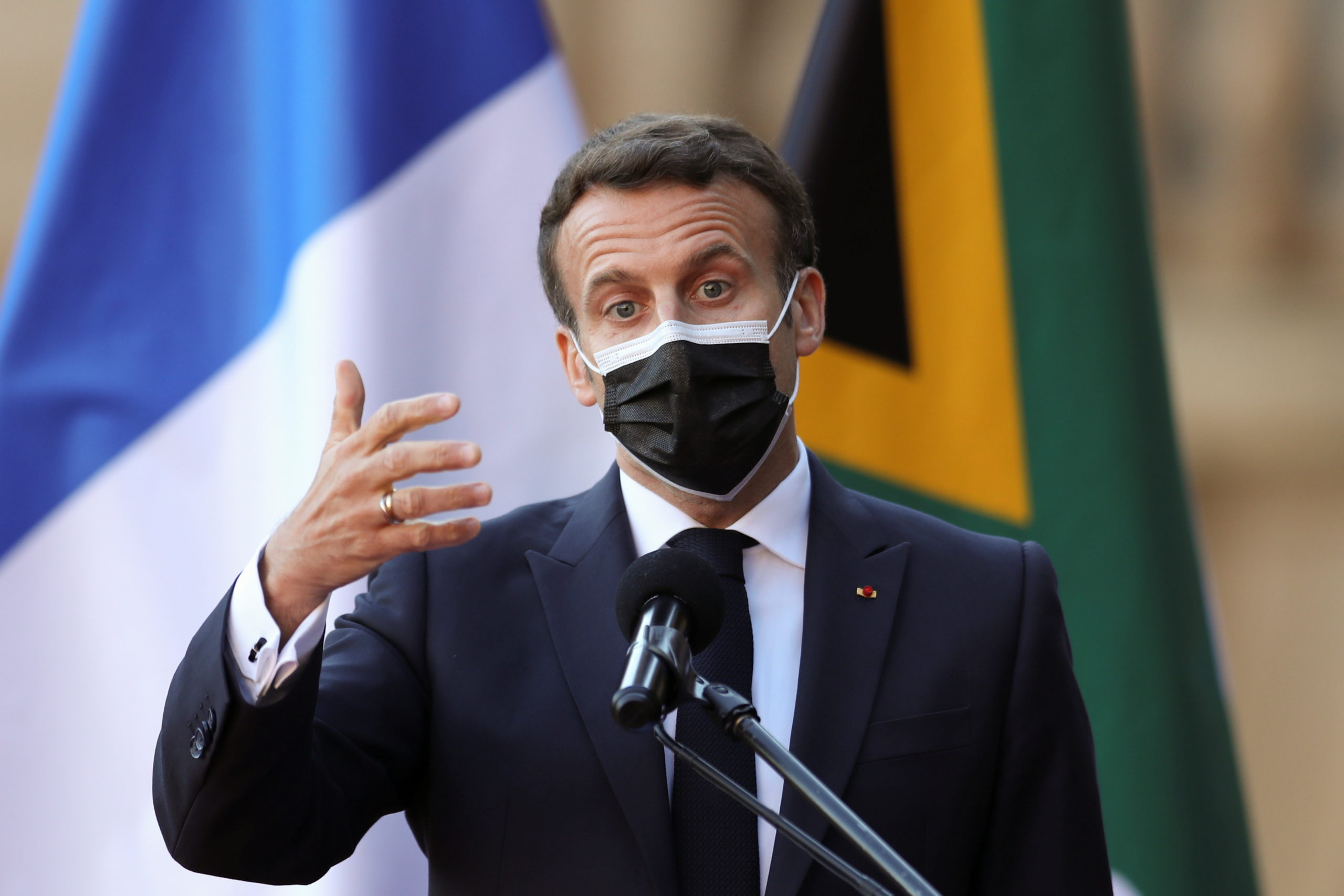 France Will Help Africa Make More COVID-19 Vaccines - Macron