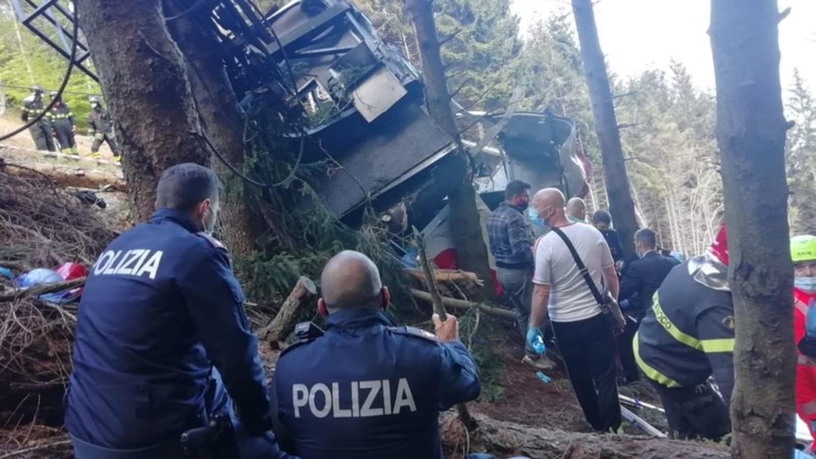 Nine Killed As Cable Car Crashes In Italy