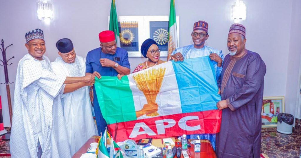 PDP Crises Depeen As BoT Member Dumps Party, Joins APC