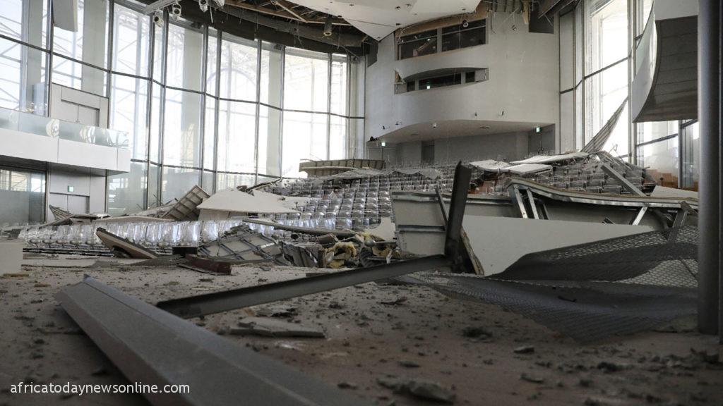 Four Dead As Powerful Earth Quake Rattles Japan