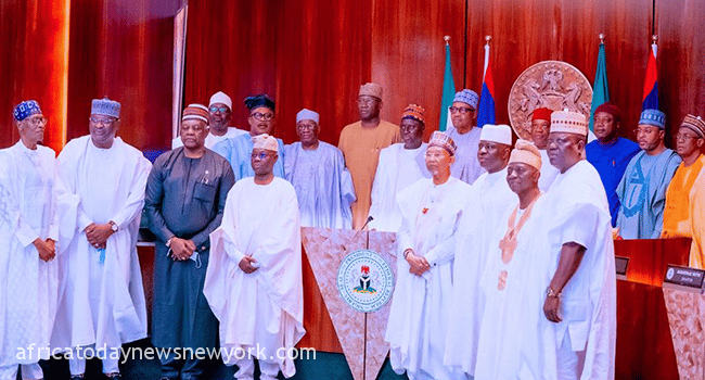 Aggrieved APC Senators Meet Buhari, Shelve Defection Plans