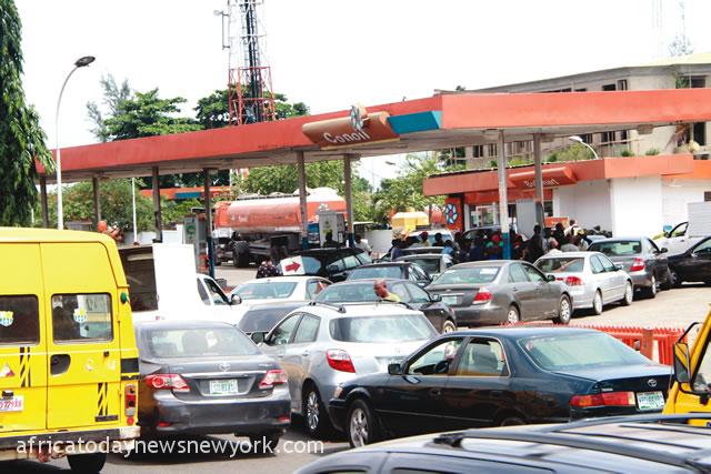 FG Warns Petrol Panic Buying, Insists Price Remains N165