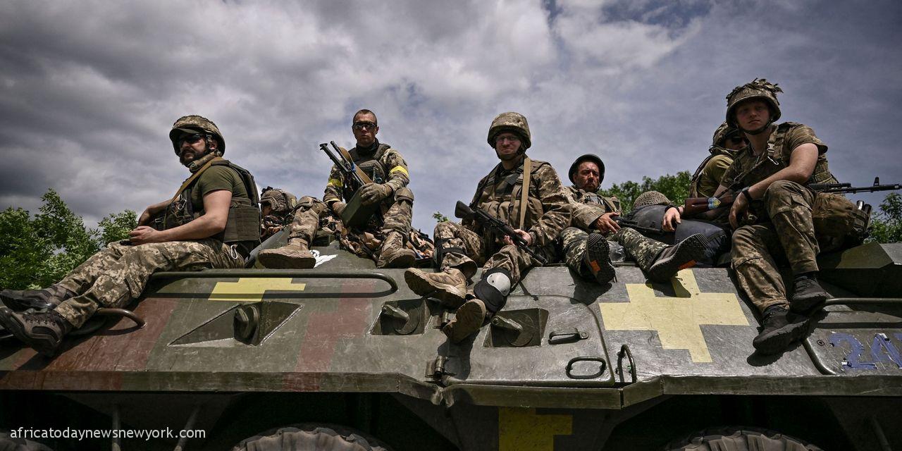 Ukraine Forces Retreat From Battlefront As Russia Pounds Them