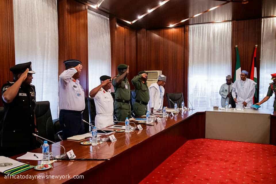 Kuje Jail Break: Buhari, Heads Of Security In Closed-Door Meeting