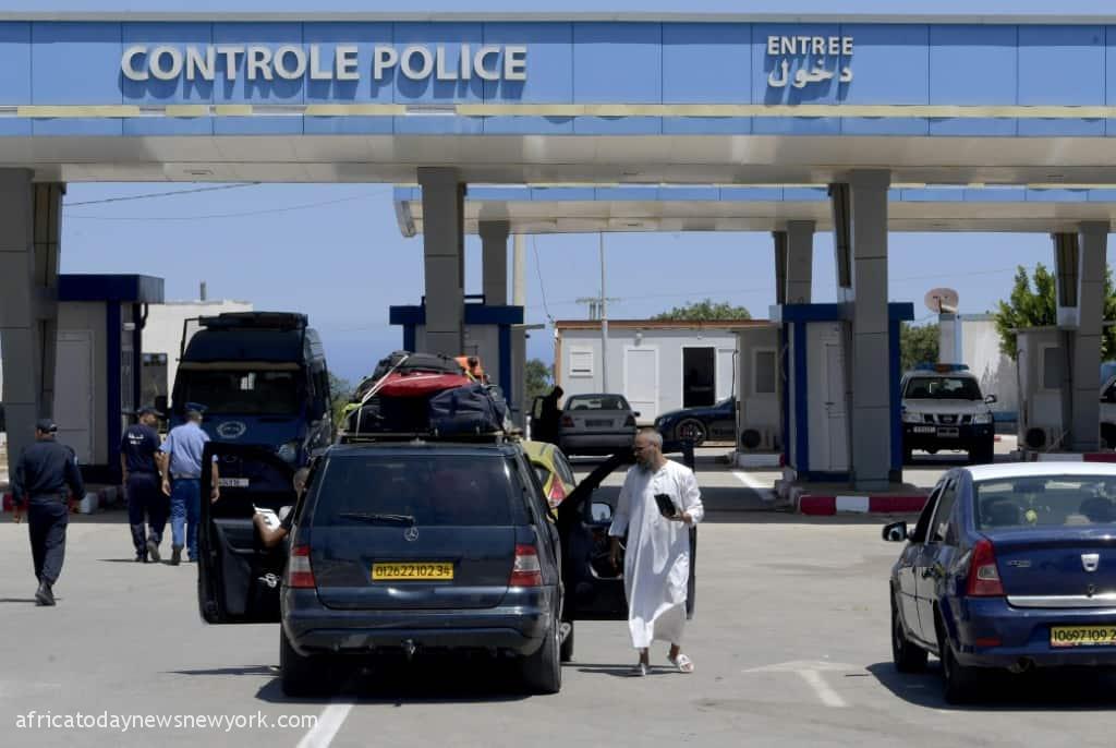 Algeria-Tunisia Border Crossings Finally Reopens 2-Years After
