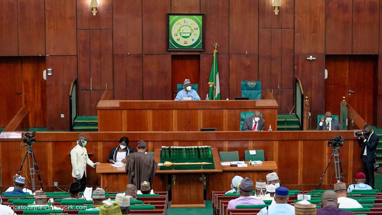 Reps To investigate Lack Of Passport Booklets, Racketeering
