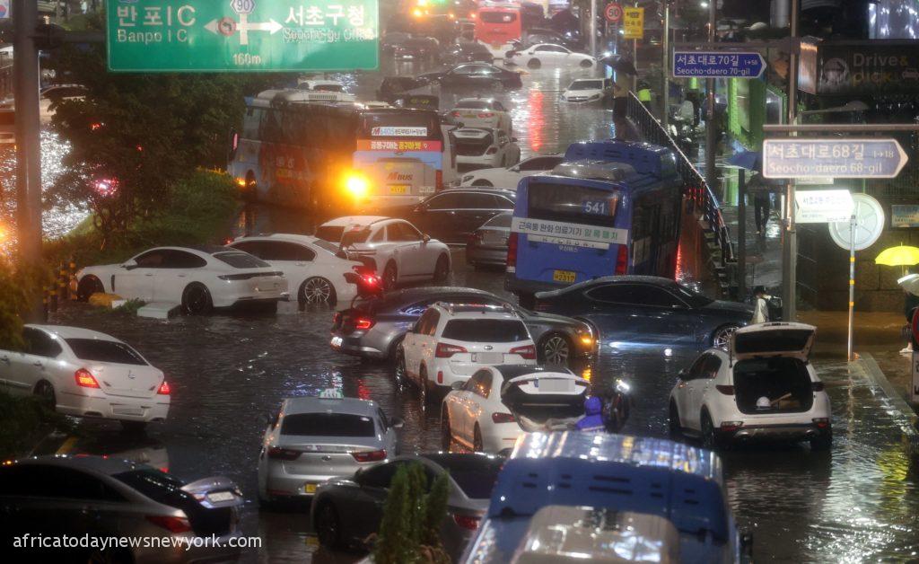 Seven Killed As Record Rainfall, Flooding Hits Seoul