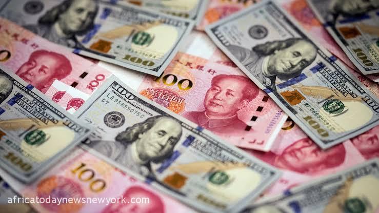 Chinese Yuan Weakens, Falls To 6.8998 Against Dollars