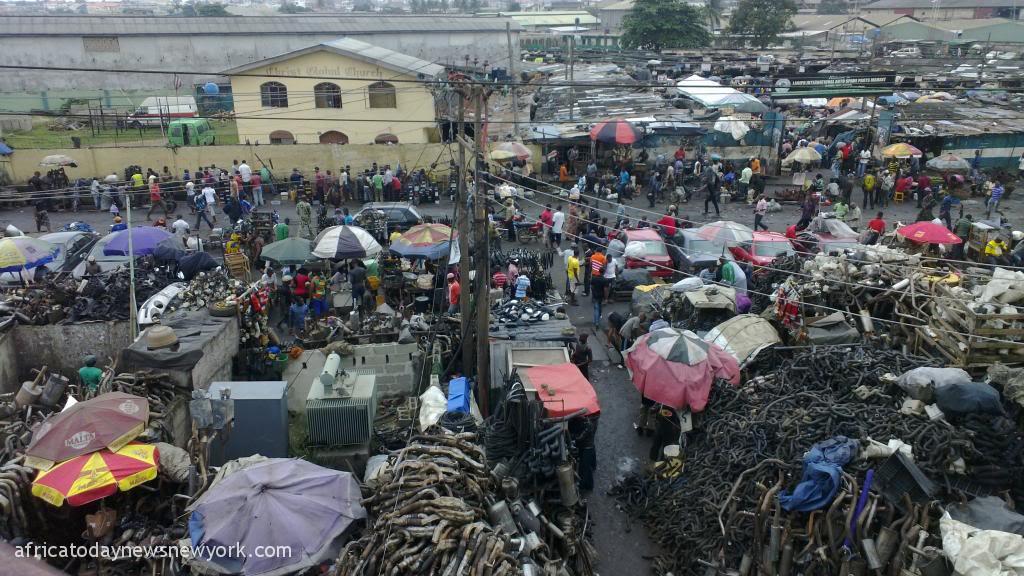 Lagos Moves To Shut Ladipo, Oyingbo Markets Over 'Dirtiness'