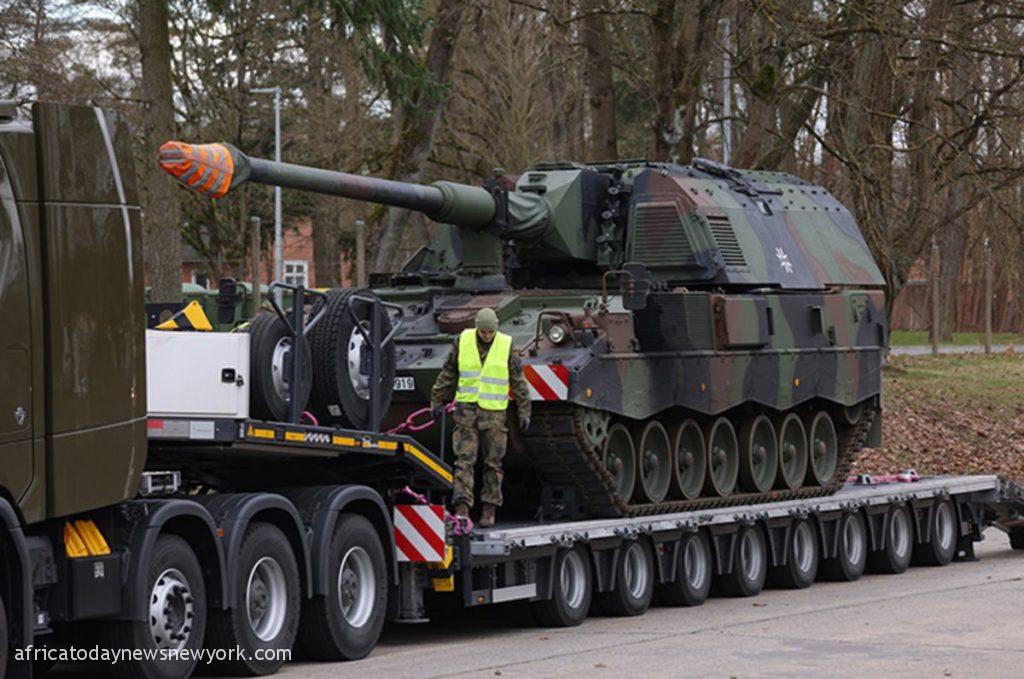 War Ukraine Receives More Howitzer Weapons From Germany