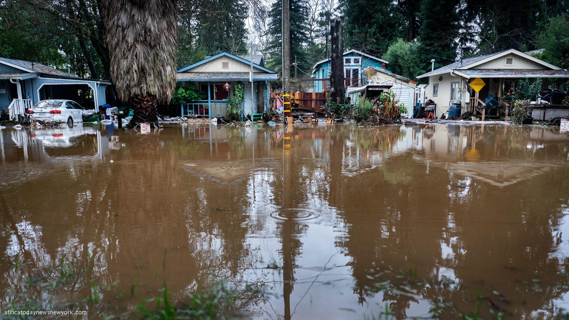Blackout Hits California As 16 Die Following Flooding