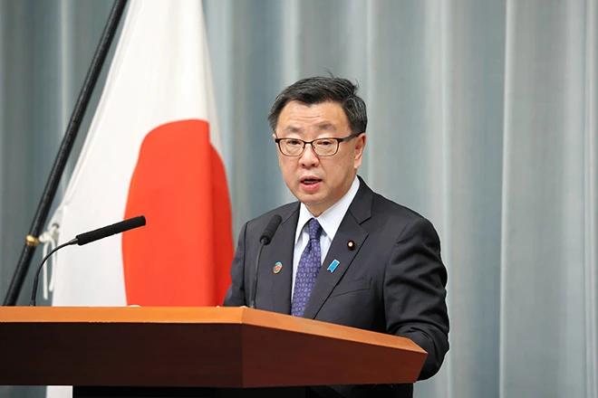 Japan PM Lambasts China Over Visa Suspension