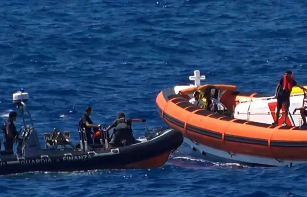 Over Five Migrants Drown In Shipwreck Off Tunisia