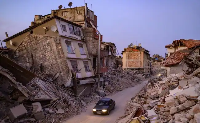 Fresh Quake Hits Turkey And Syria, At Least Six Dead