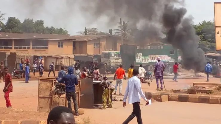 Fuel, Cash Scarcity Angry Youths Shutdown Ondo, Ogun, Edo