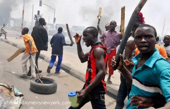 INEC Officials In Lagos Attacked By Thugs Attack