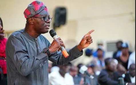 Sanwo-Olu Warns Lagosians Against Rejecting Old Naira Notes