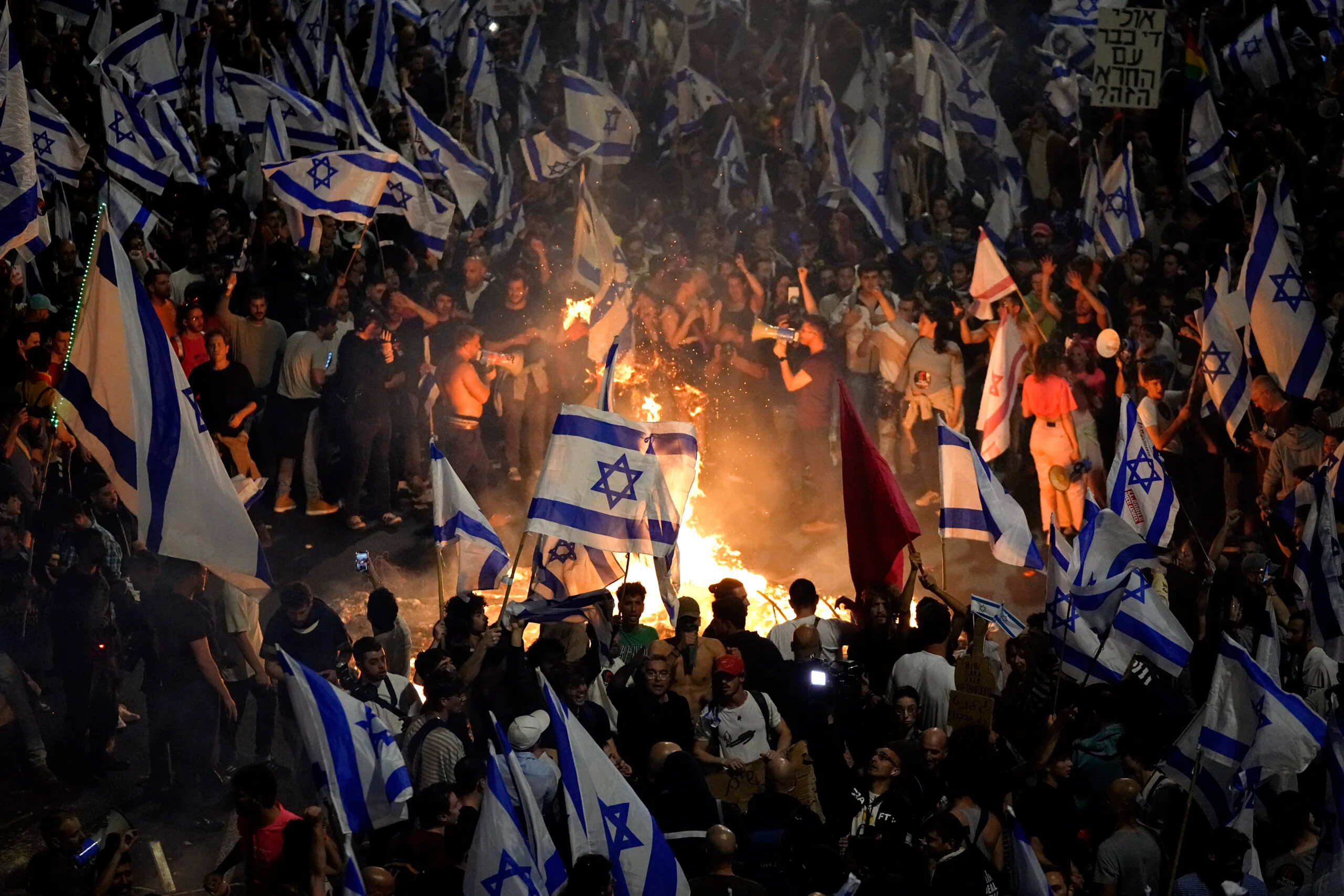 Mass Protests Rocks Israel After Netanyahu Sacked Minister