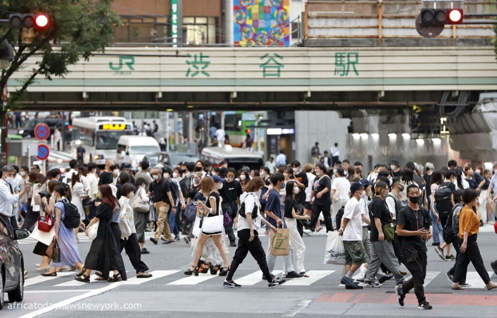Panic As Japan Confirms 10,104 New Cases Of COVID-19