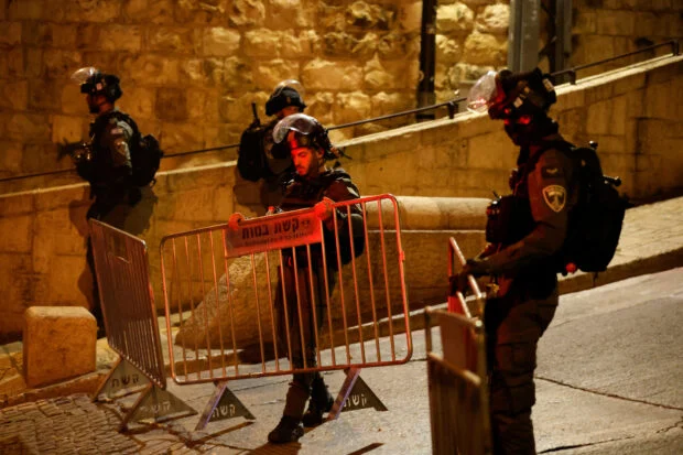 Tension As Israeli Police Attack Worshippers In Jerusalem