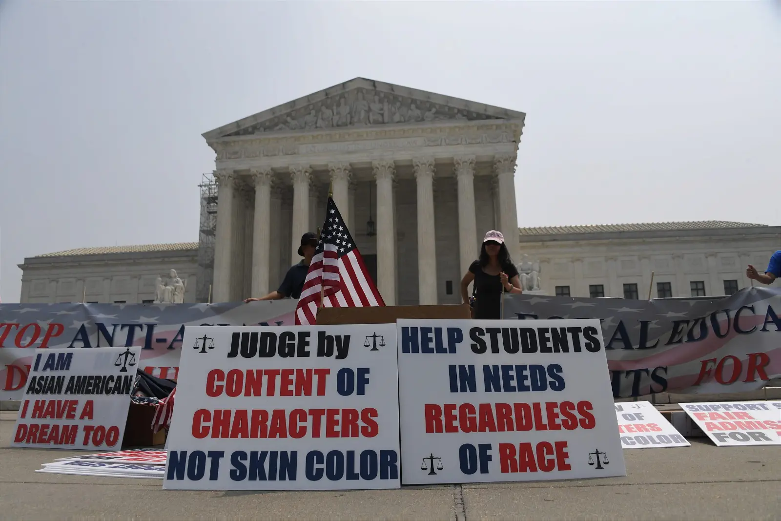US S'Court Bans Colleges From Considering Race In Admissions