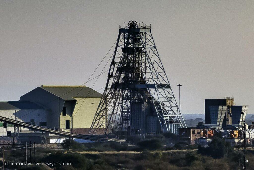 11 Perish In South Africa Platinum Mine Elevator Accident