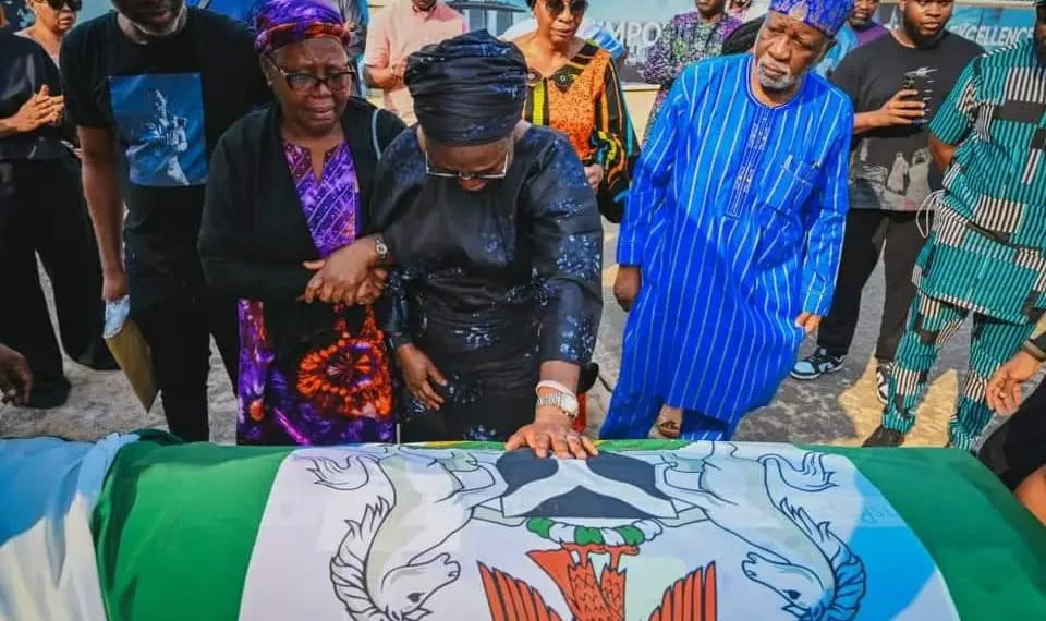 Tears As Late Akeredolu’s Remains Arrive Nigeria
