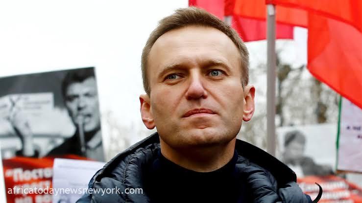 Authorities Return Navalny's Body To Mother After 8 Days