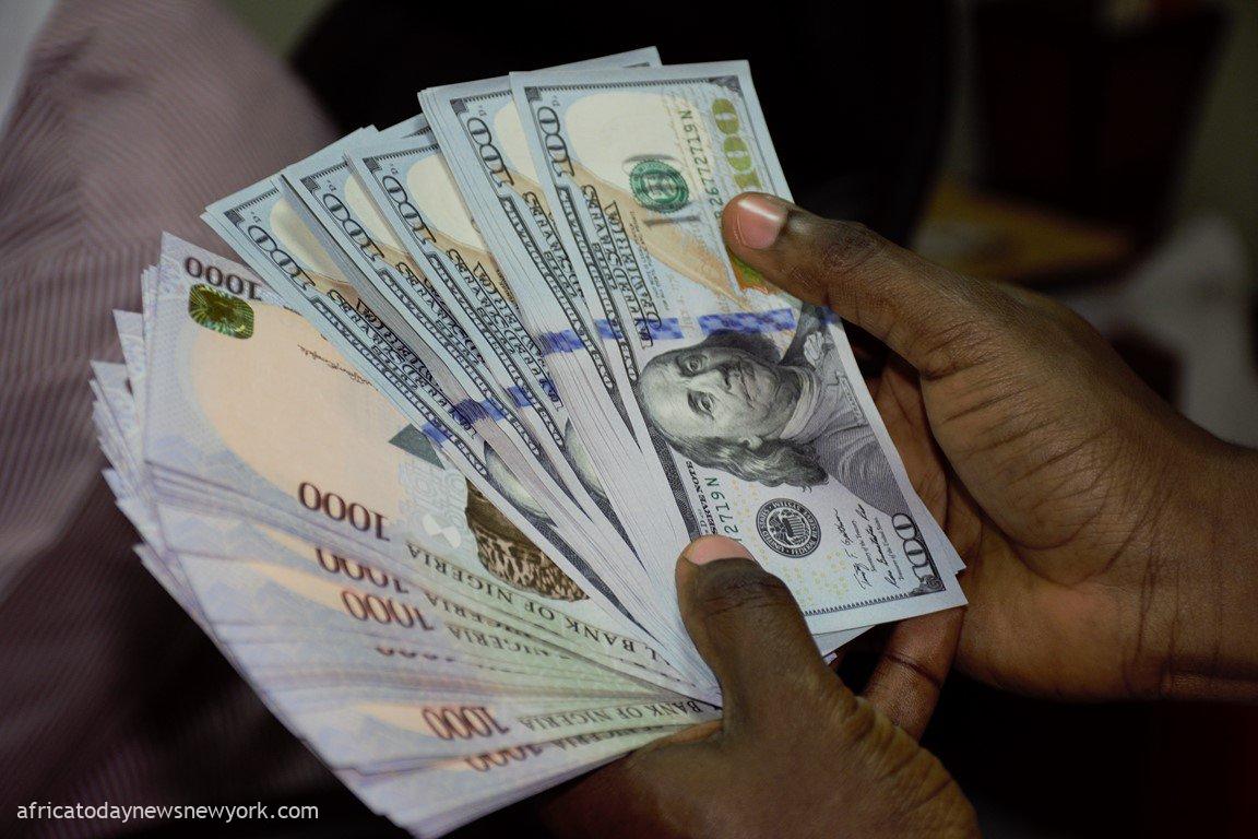 Naira Crashes To ₦1,534 Against US Dollar At Parallel Market